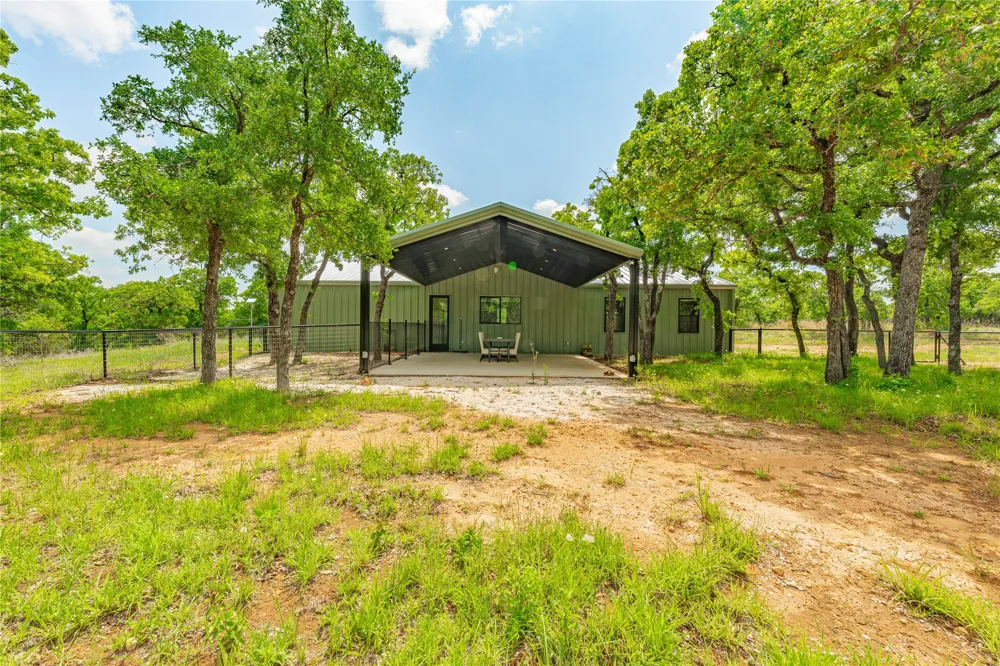 1525 Bosley Road Santo, TX 76472
