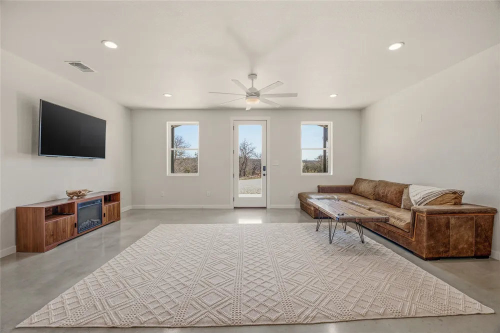1525 Bosley Road Santo, TX 76472