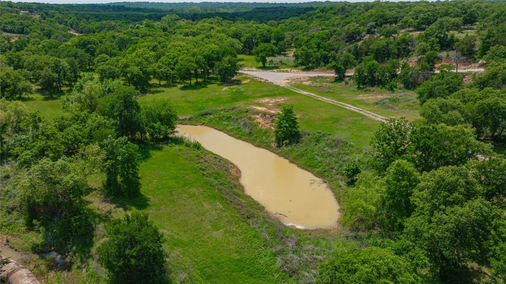 1525 Bosley Road Santo, TX 76472