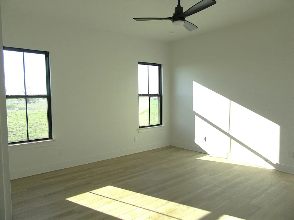 611 Willow Moon Ranch Road Crawford, TX 76638