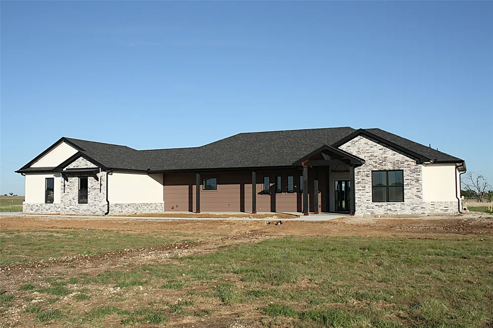 611 Willow Moon Ranch Road Crawford, TX 76638