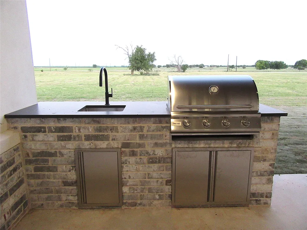 611 Willow Moon Ranch Road Crawford, TX 76638