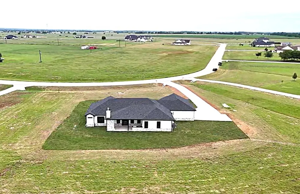 611 Willow Moon Ranch Road Crawford, TX 76638