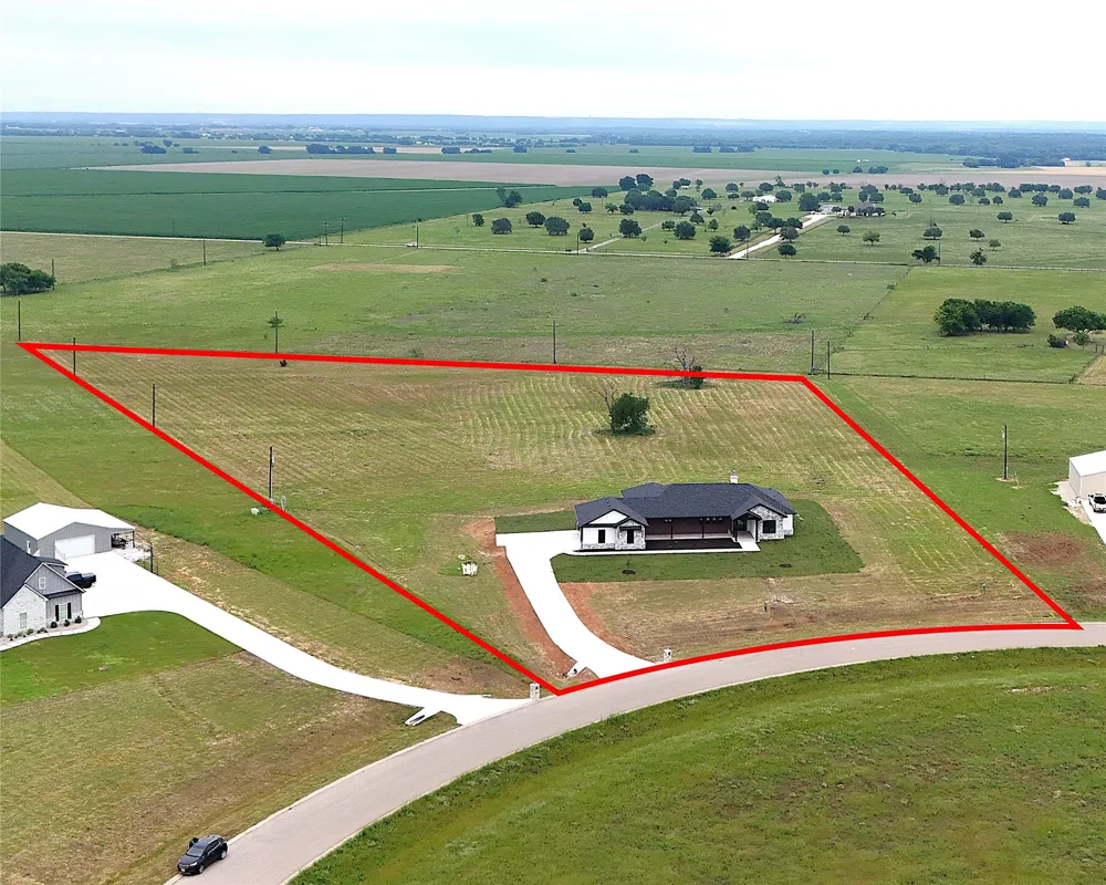 611 Willow Moon Ranch Road Crawford, TX 76638