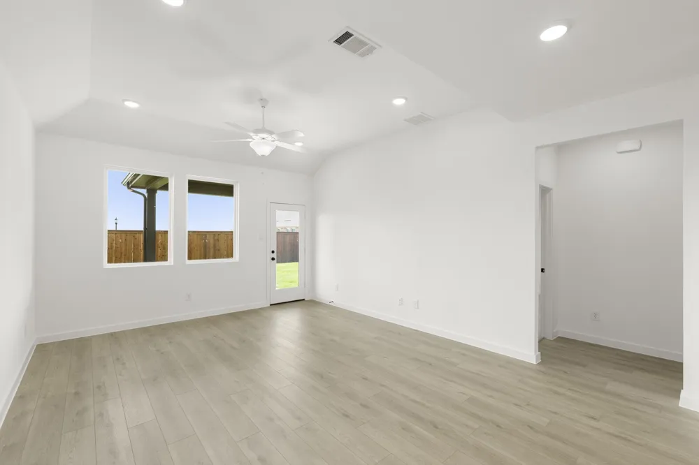 14166 Gallatin Street Pilot Point, TX 76258