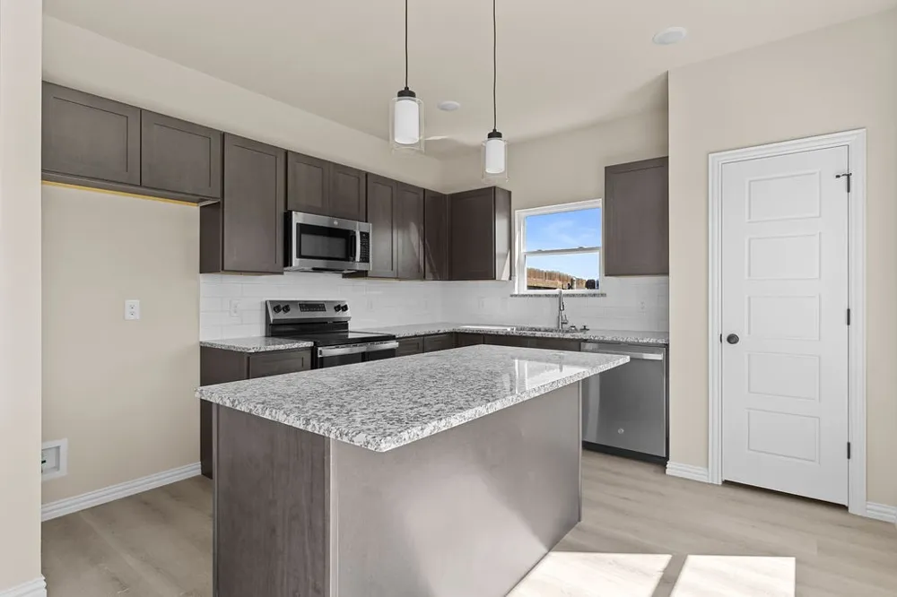 221 Marble Creek Drive Fort Worth, TX 76131