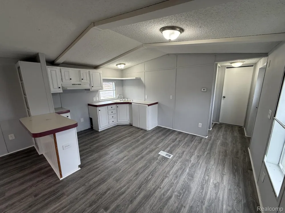 5045 Nadie Drive Mt Morris City, MI 48458