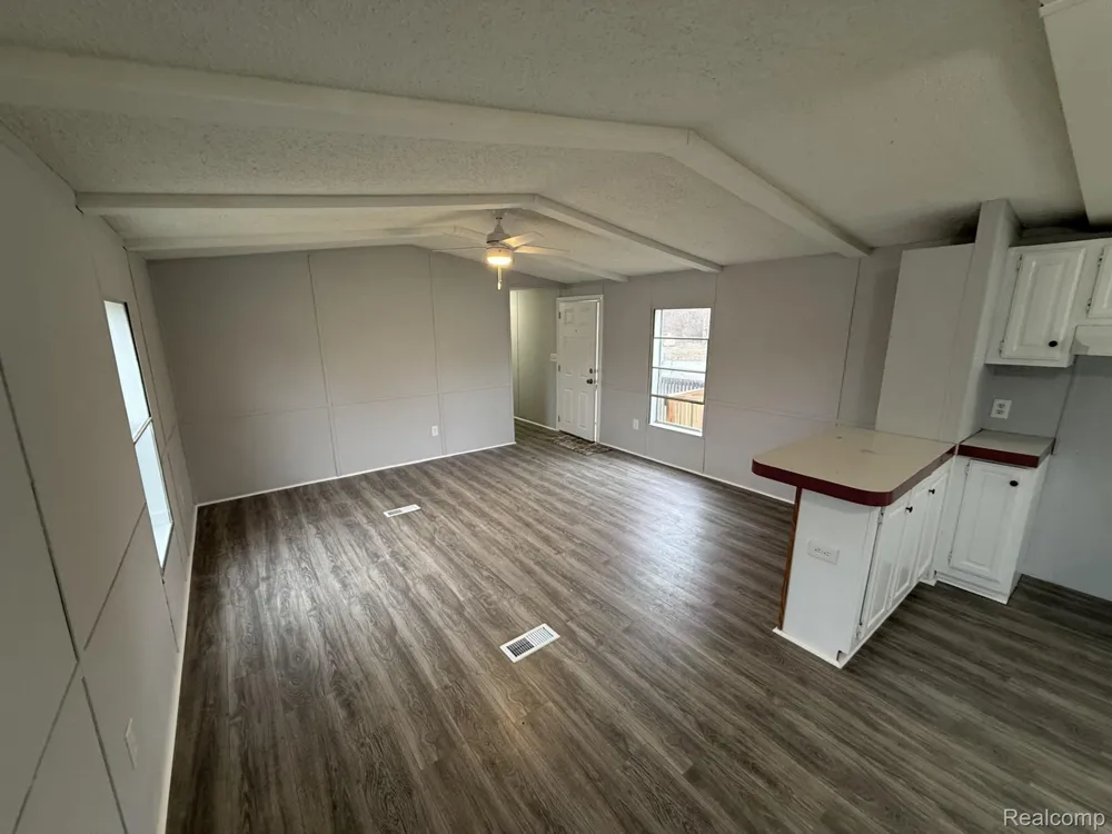5045 Nadie Drive Mt Morris City, MI 48458