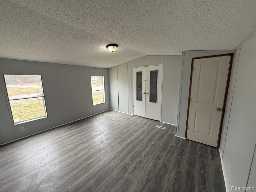 5045 Nadie Drive Mt Morris City, MI 48458