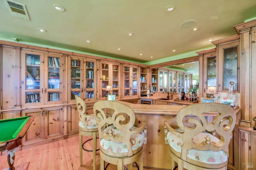 2395 Pickett Road Calistoga, CA 94515