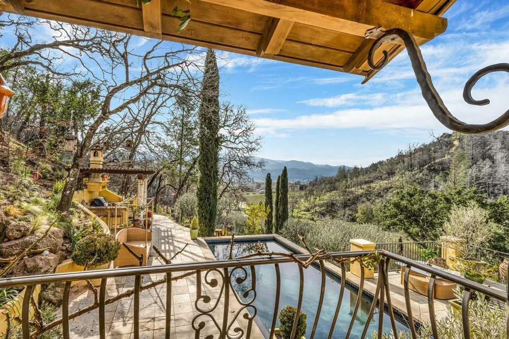 2395 Pickett Road Calistoga, CA 94515
