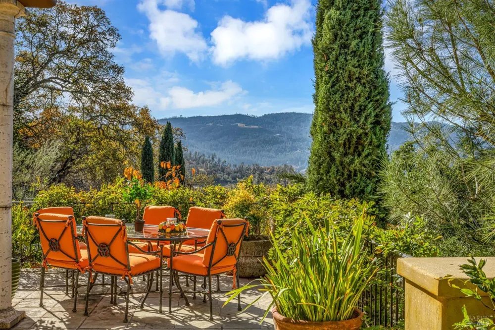 2395 Pickett Road Calistoga, CA 94515