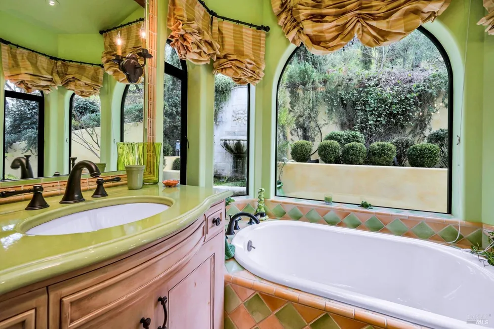 2395 Pickett Road Calistoga, CA 94515