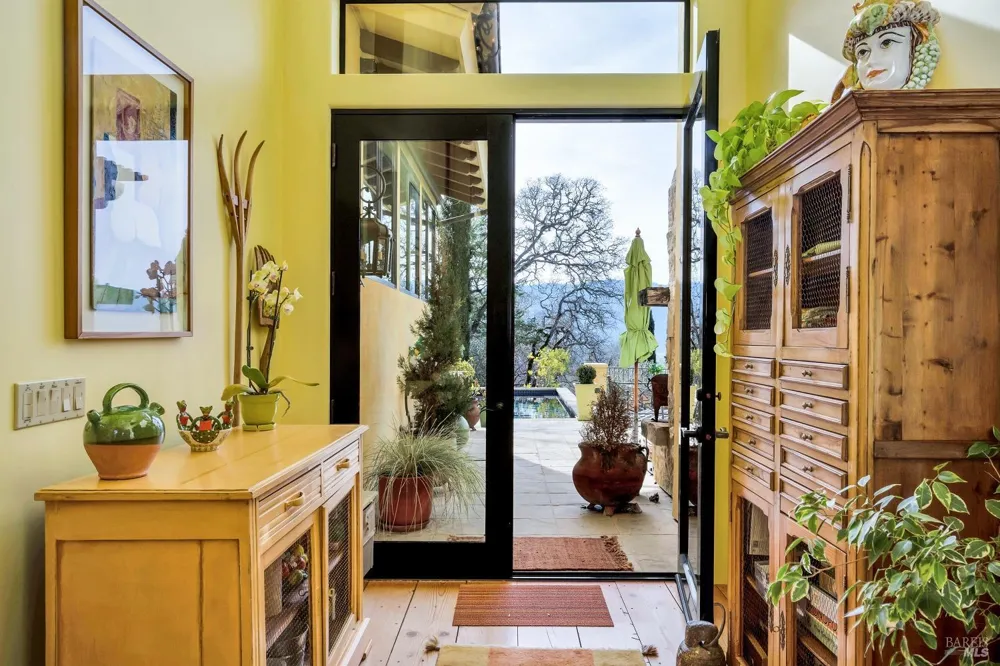2395 Pickett Road Calistoga, CA 94515