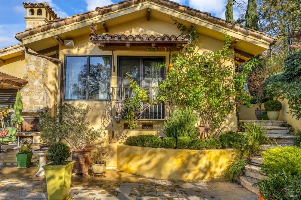 2395 Pickett Road Calistoga, CA 94515