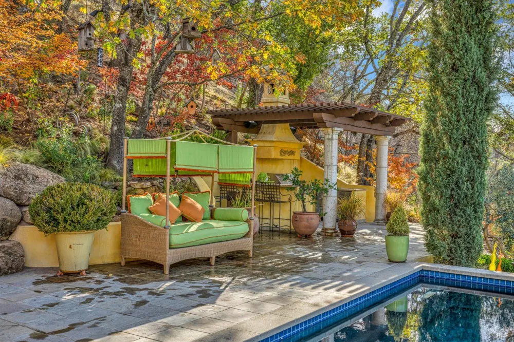 2395 Pickett Road Calistoga, CA 94515
