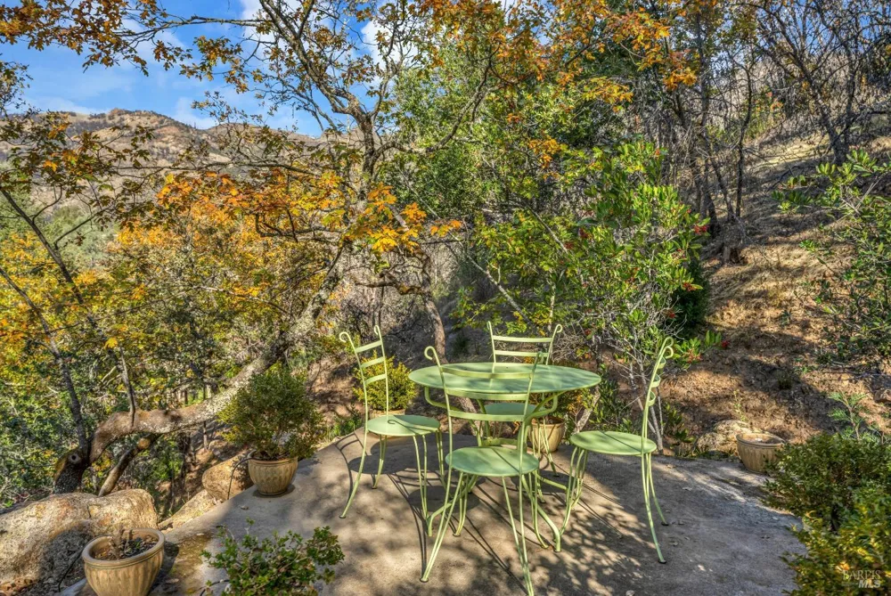 2395 Pickett Road Calistoga, CA 94515
