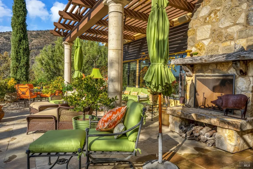 2395 Pickett Road Calistoga, CA 94515