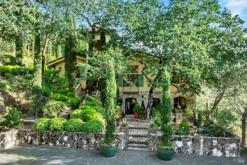 2395 Pickett Road Calistoga, CA 94515