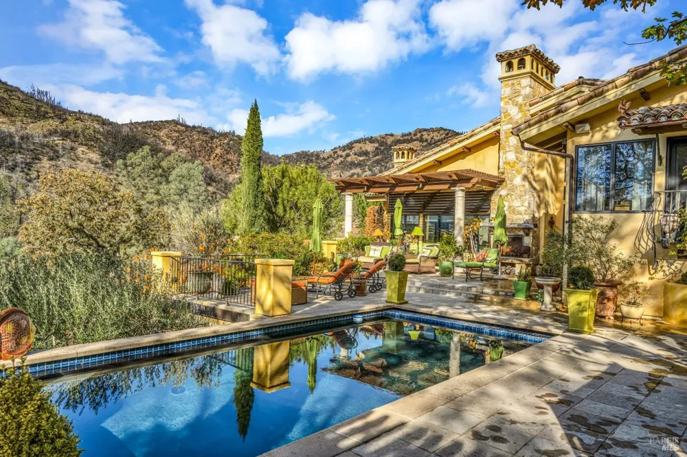 2395 Pickett Road Calistoga, CA 94515