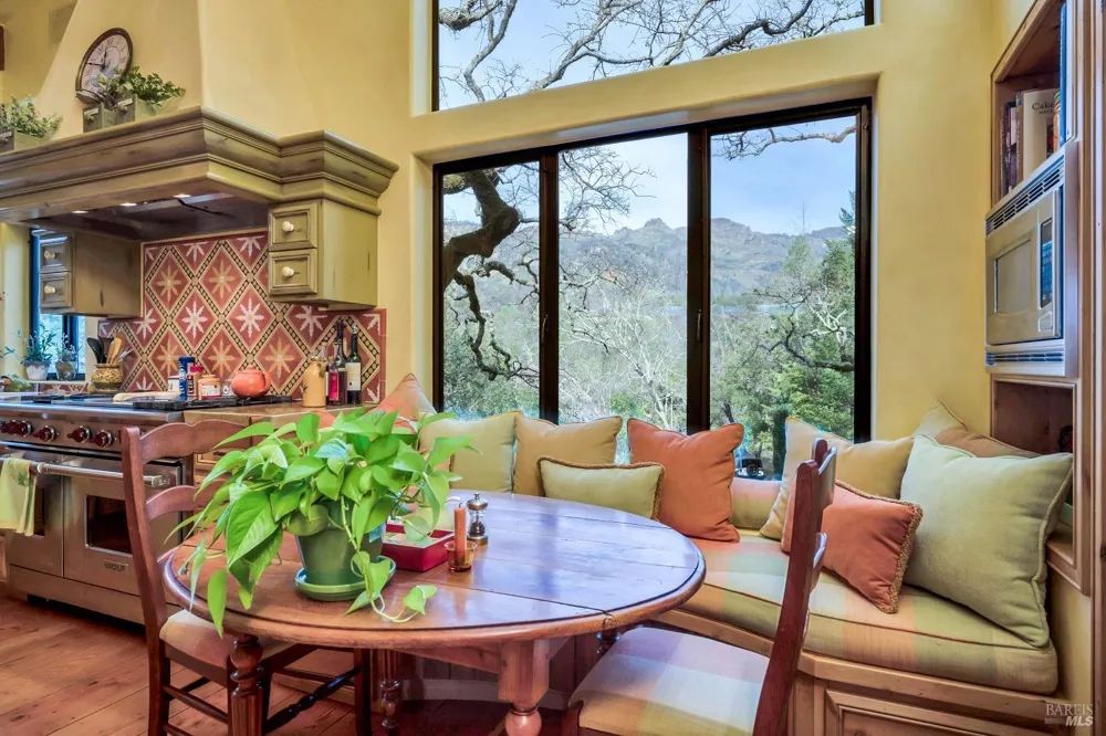 2395 Pickett Road Calistoga, CA 94515