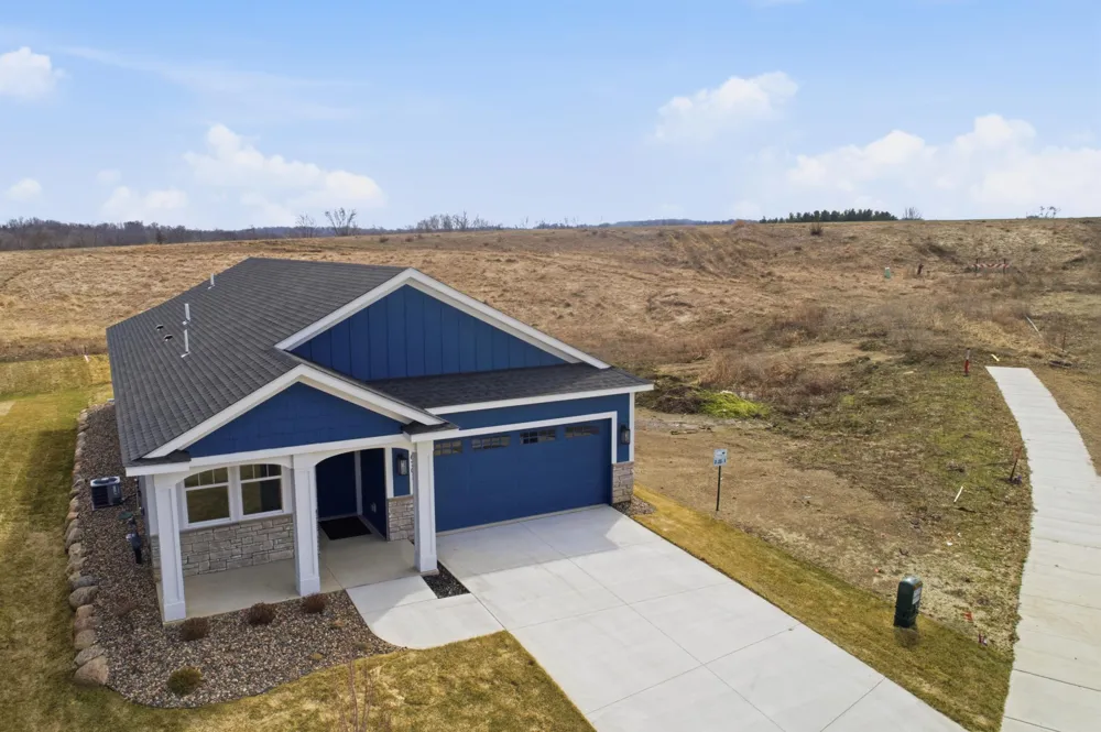 6701 Ridgewood Drive Cannon Falls, MN 55009