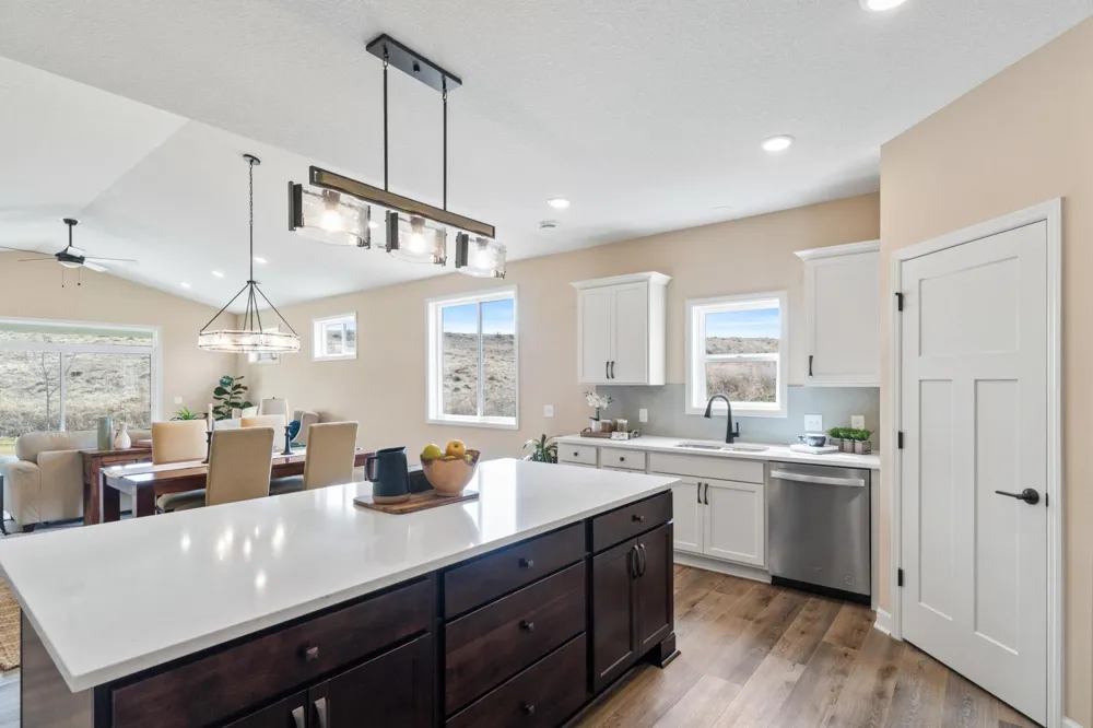 6701 Ridgewood Drive Cannon Falls, MN 55009