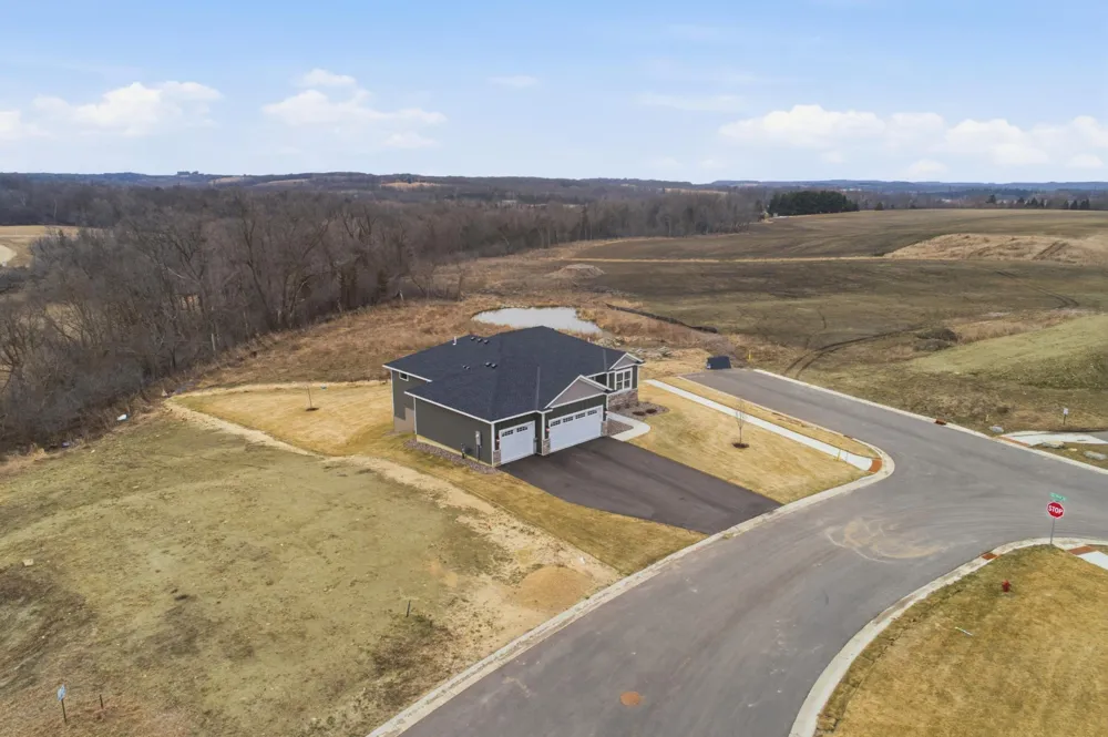 6839 Timberview Court Cannon Falls, MN 55009