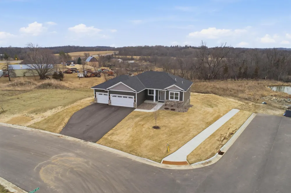 6839 Timberview Court Cannon Falls, MN 55009