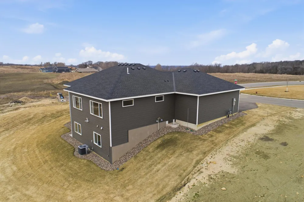 6839 Timberview Court Cannon Falls, MN 55009