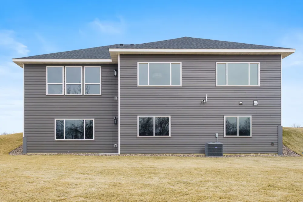 6839 Timberview Court Cannon Falls, MN 55009