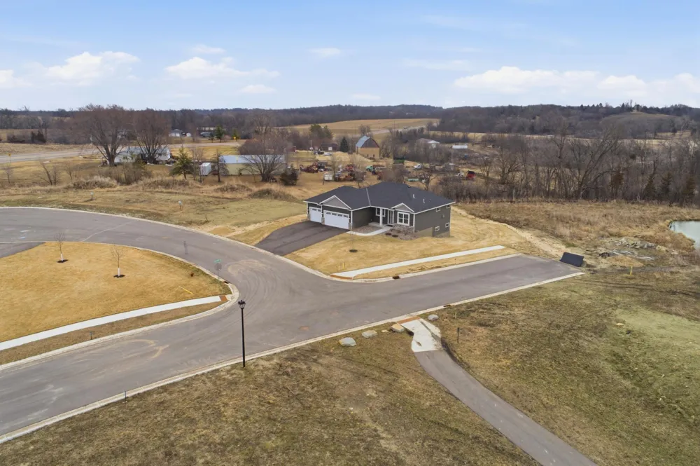 6839 Timberview Court Cannon Falls, MN 55009