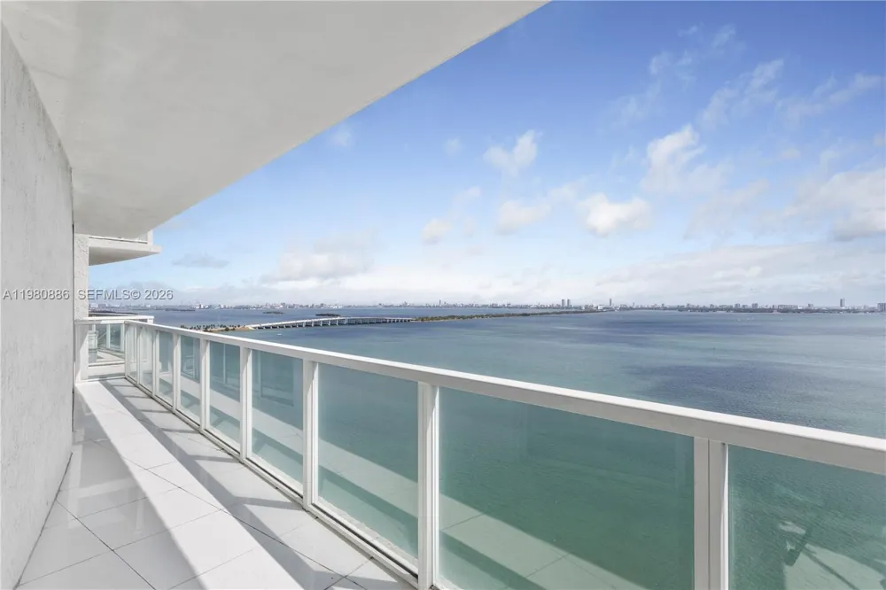 665 NE 25th St #2102 Miami, FL 33137
