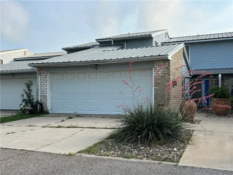 840 Cliff Drive #4