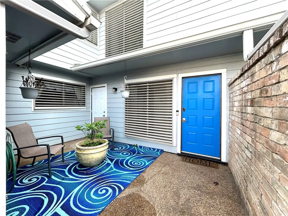 840 Cliff Drive #4 Portland, TX 78374