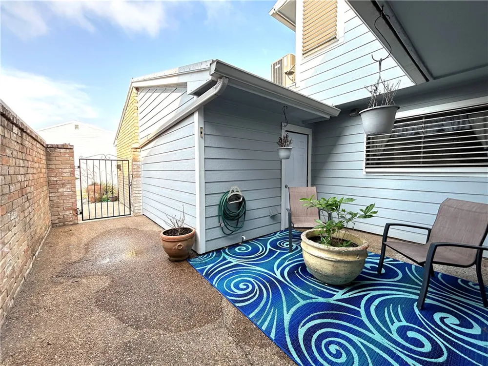 840 Cliff Drive #4 Portland, TX 78374