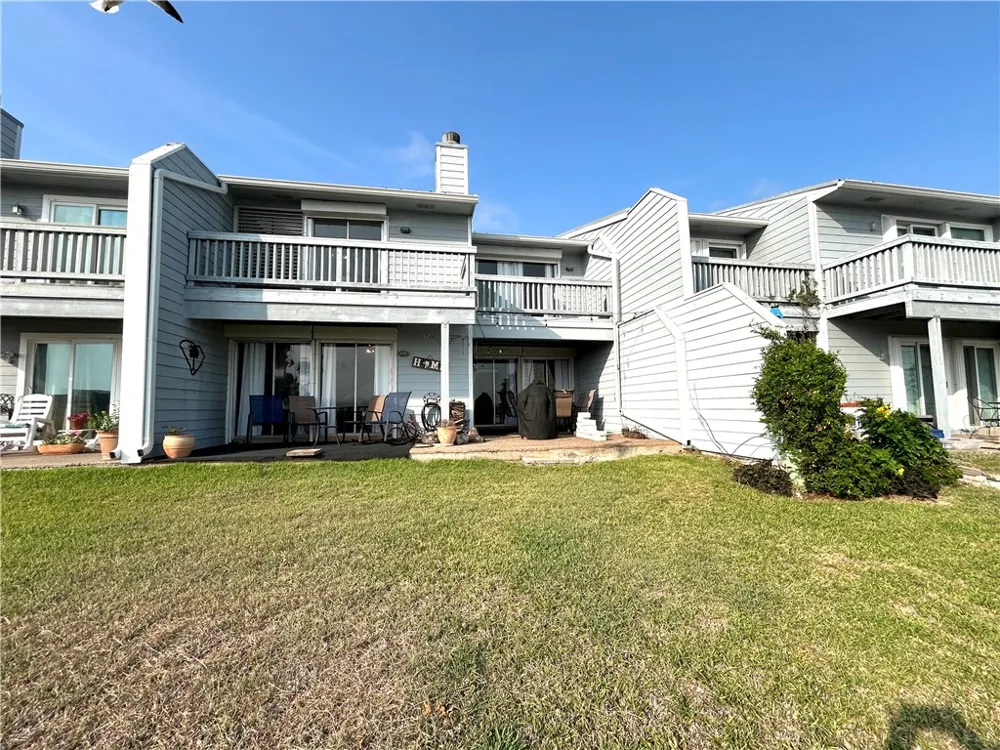 840 Cliff Drive #4 Portland, TX 78374