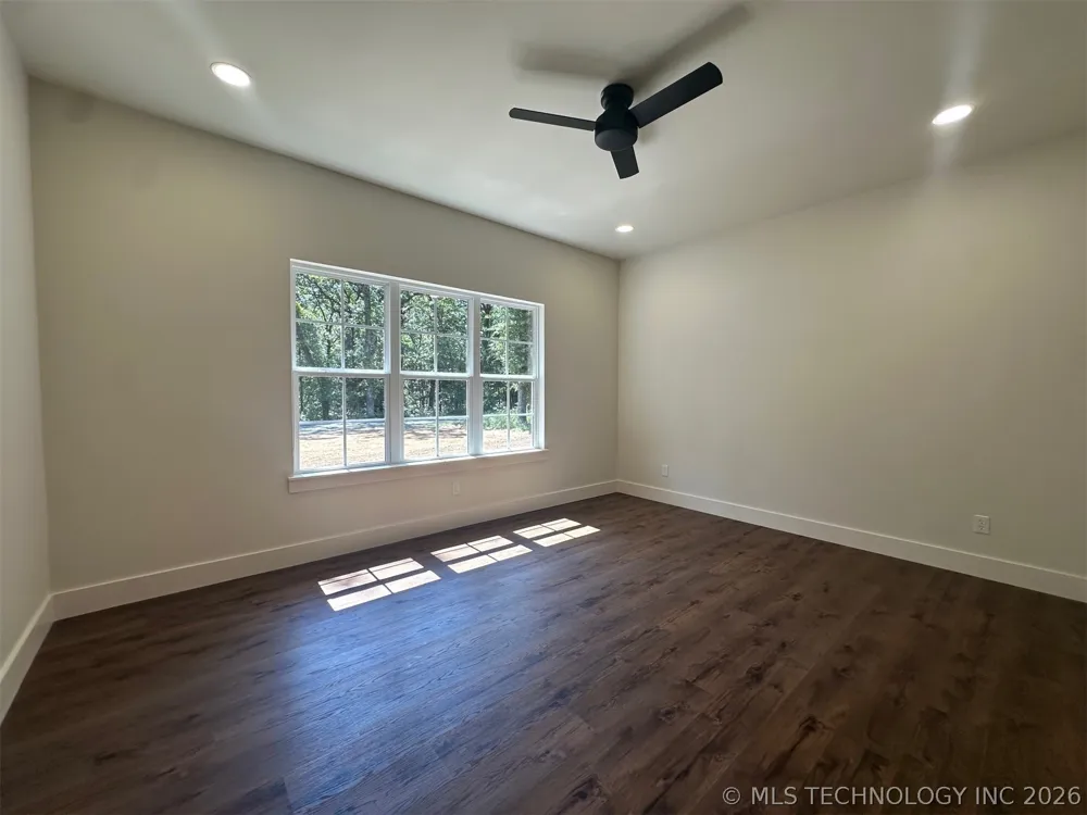 12351 Longboard Loop Kingston, OK 73439