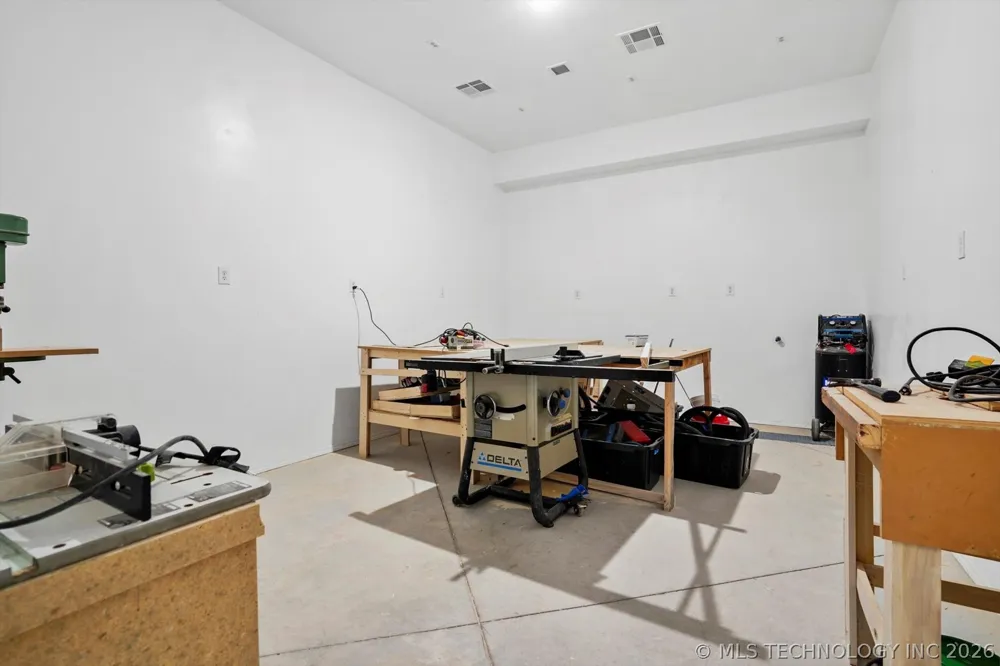 20944 E 440 ROAD Claremore, OK 74017