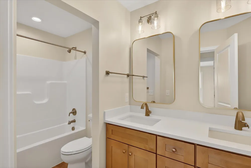 6697 Chaffey Creek Trail Richland, MI 49083