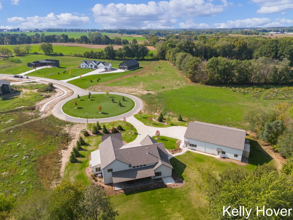 402 Ottogan Hills Court Dorr, MI 49323