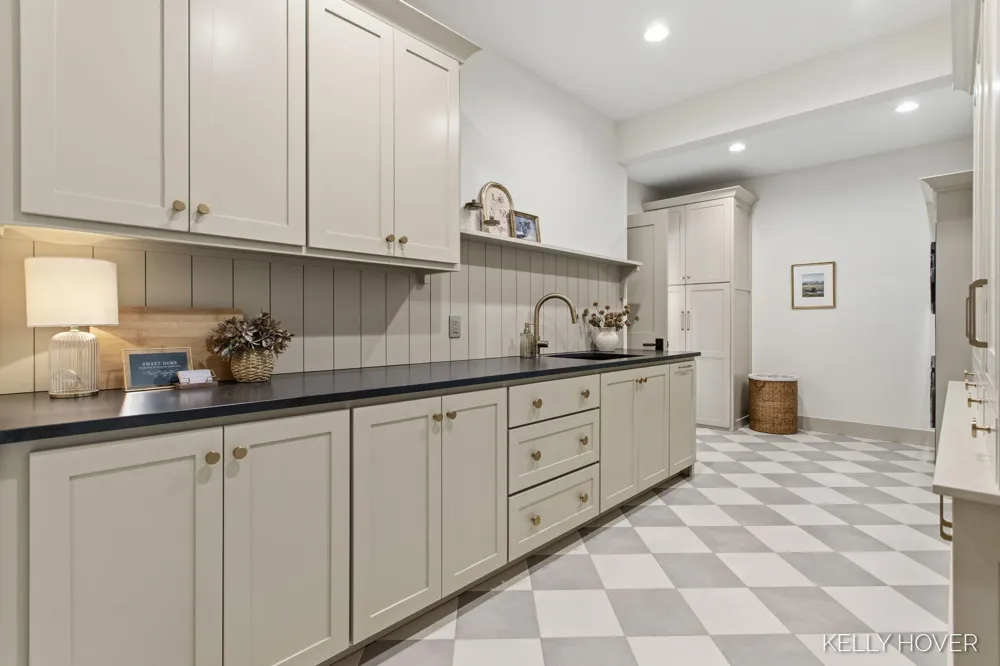 402 Ottogan Hills Court Dorr, MI 49323