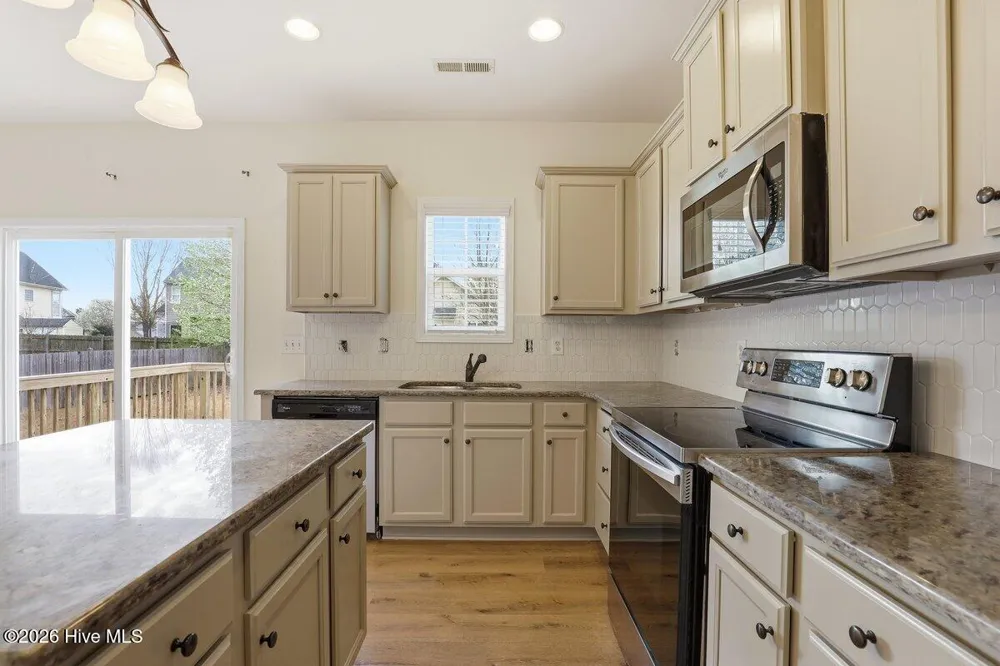 308 Chamberlain Drive Clayton, NC 27527