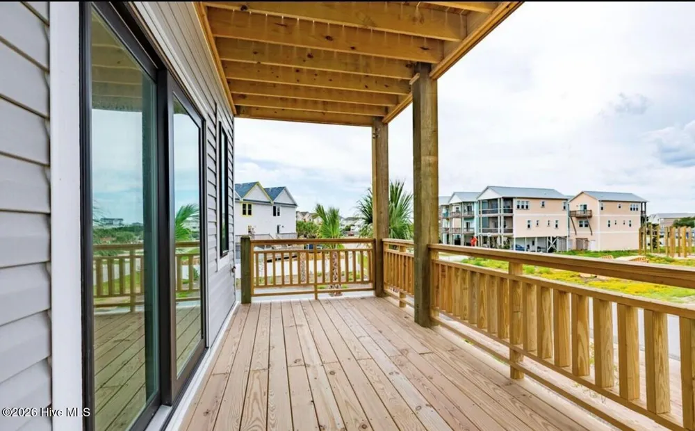 124 Shell Road Surf City, NC 28445