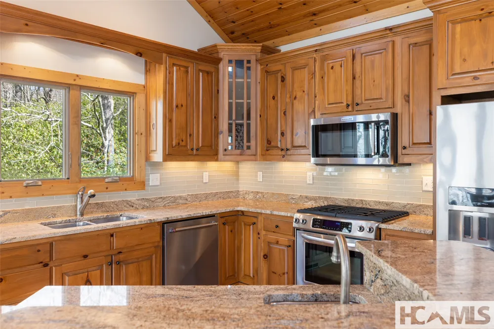 155 Springs Way Sapphire, NC 28774