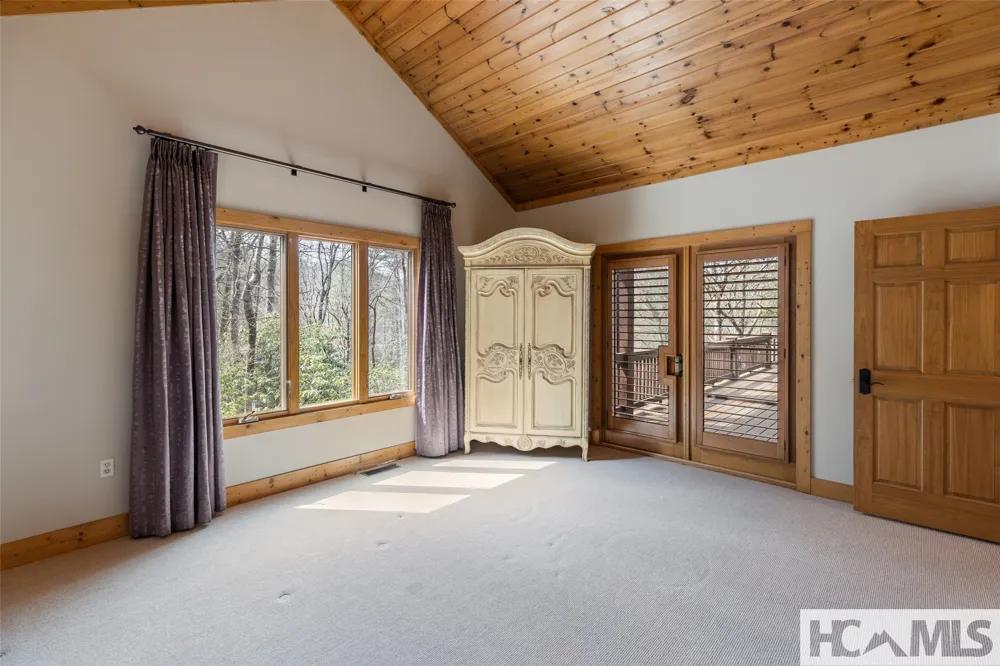 155 Springs Way Sapphire, NC 28774