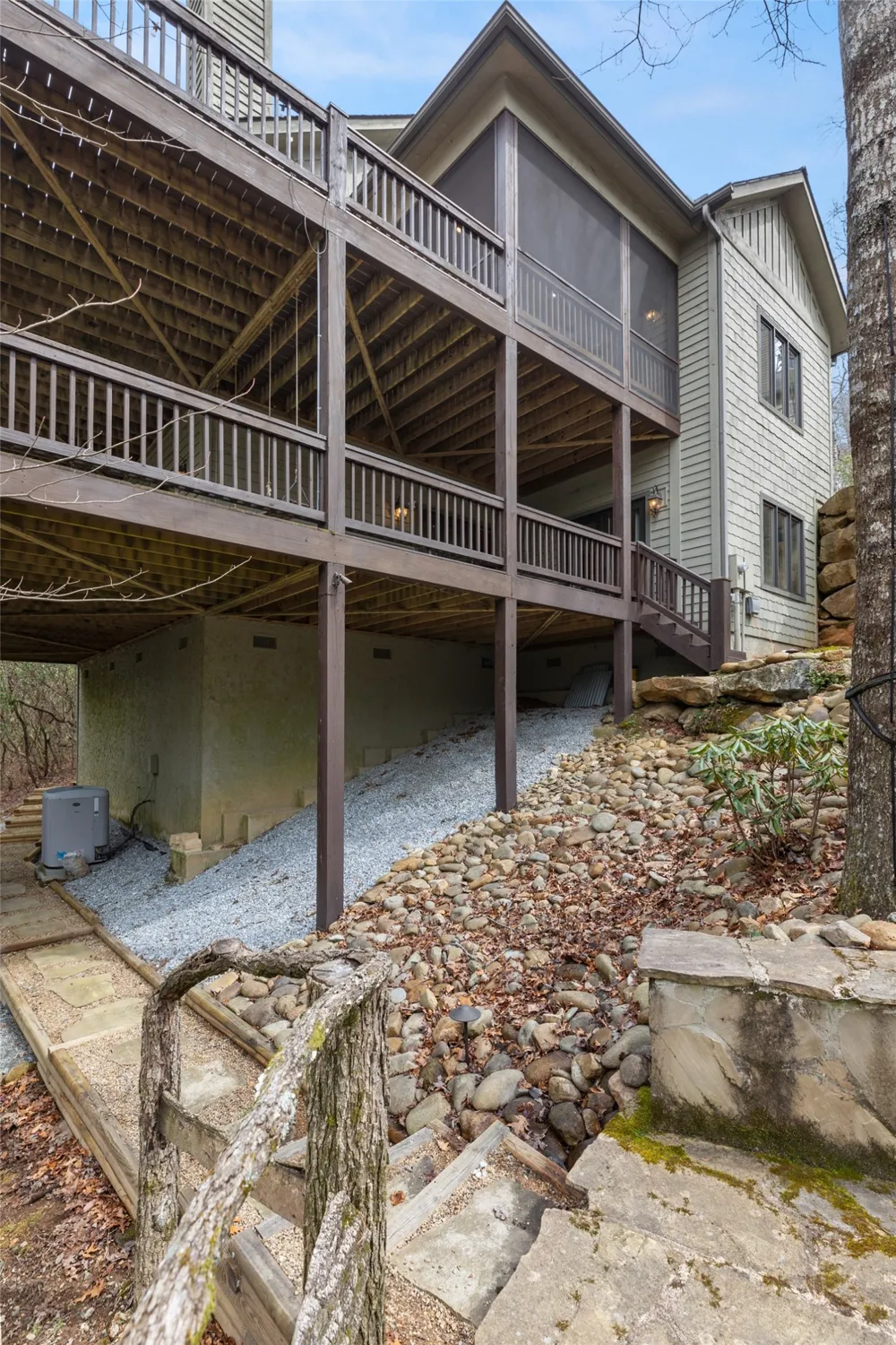 155 Springs Way Sapphire, NC 28774