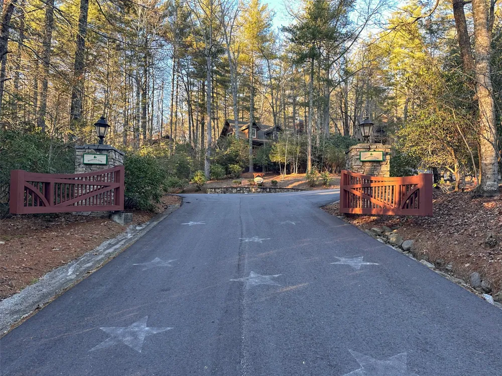 155 Springs Way Sapphire, NC 28774