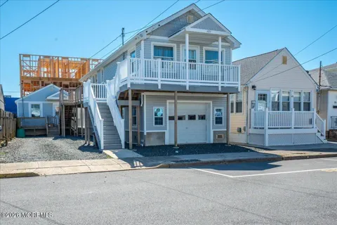119 Hancock Avenue