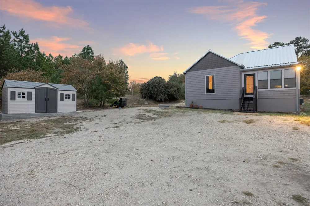 364 Ponderosa Loop Paige, TX 78659